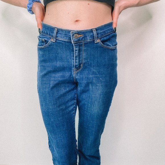 Levis Dark Wash Boot Cut - Picture 2 of 10